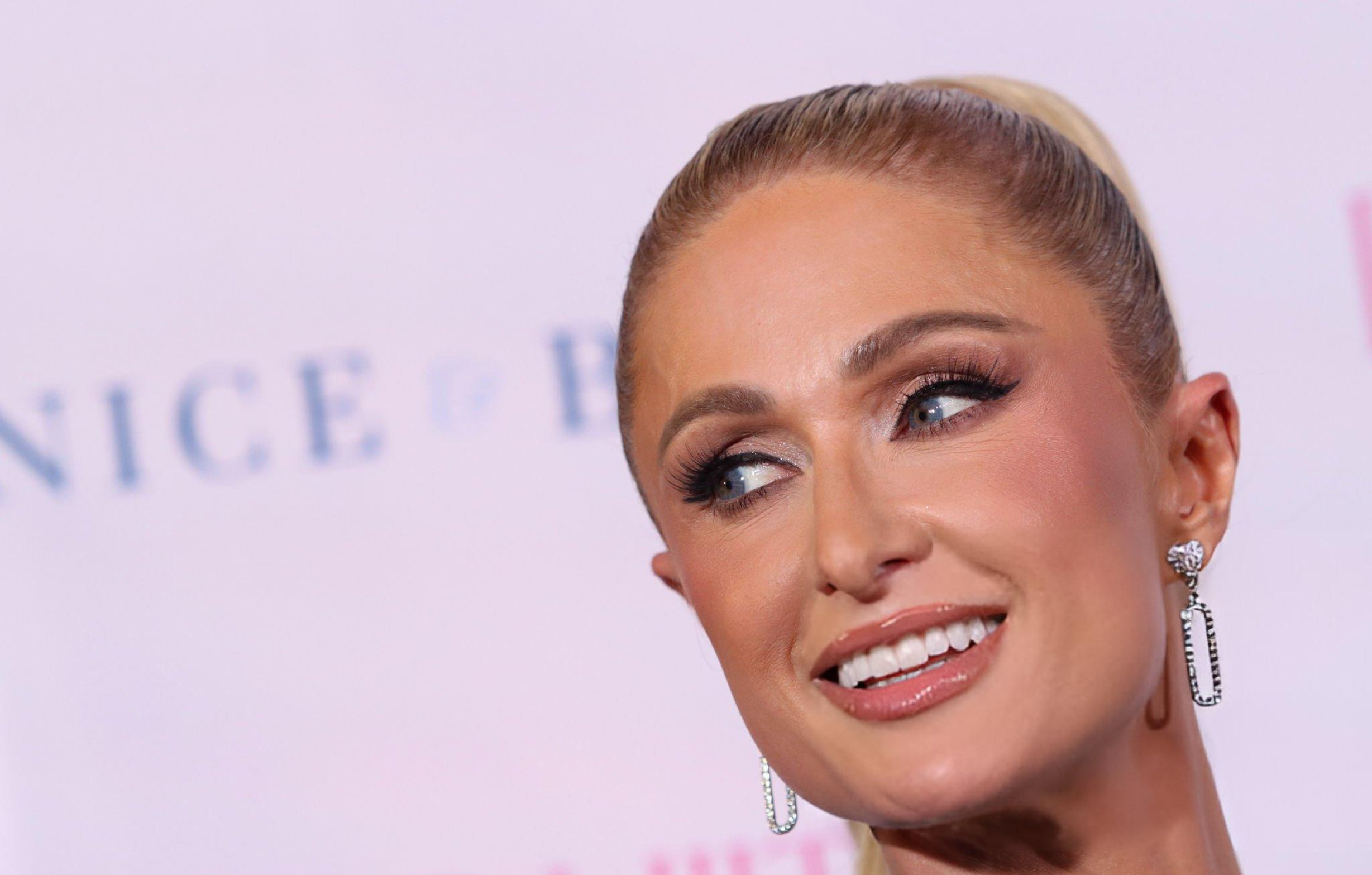 Paris Hilton Biography, Wiki, Age, Height, Boyfriend, Husband, Children, Movies, Wallpaper