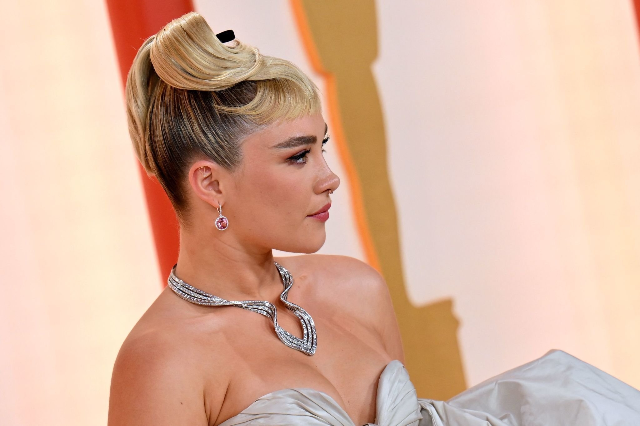 Florence Pugh Biography, Wiki, Age, Height, Boyfriend, Husband, Children, Movies, Wallpaper