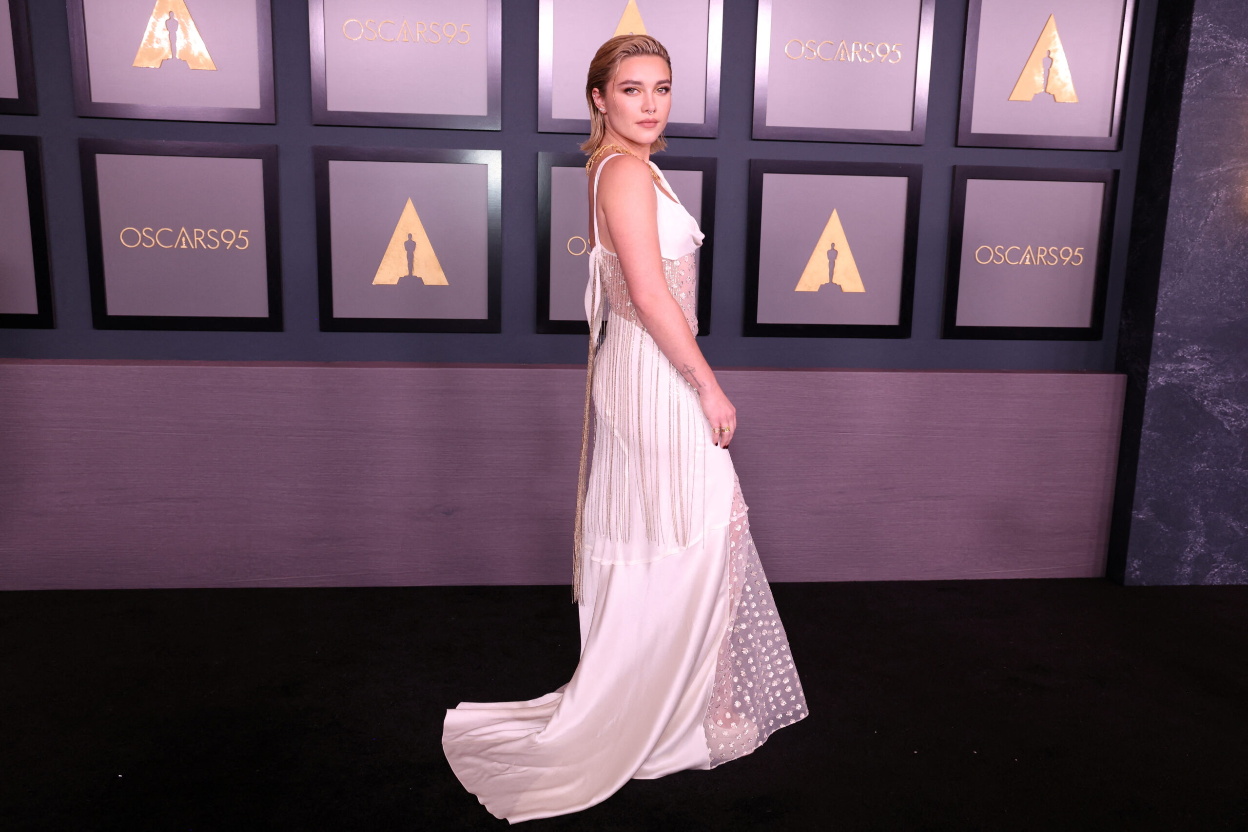 Florence Pugh Biography, Wiki, Age, Height, Boyfriend, Husband, Children, Movies, Wallpaper
