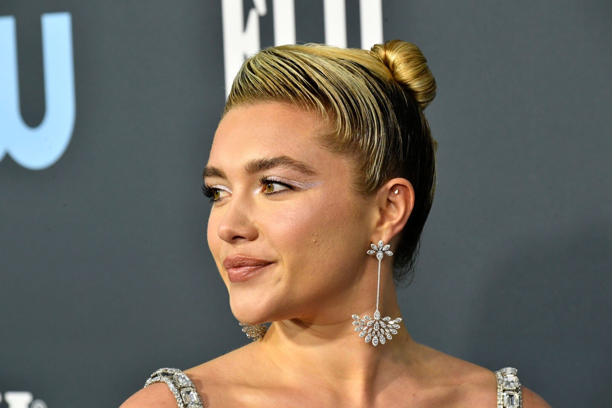 Florence Pugh Biography, Wiki, Age, Height, Boyfriend, Husband, Children, Movies, Wallpaper
