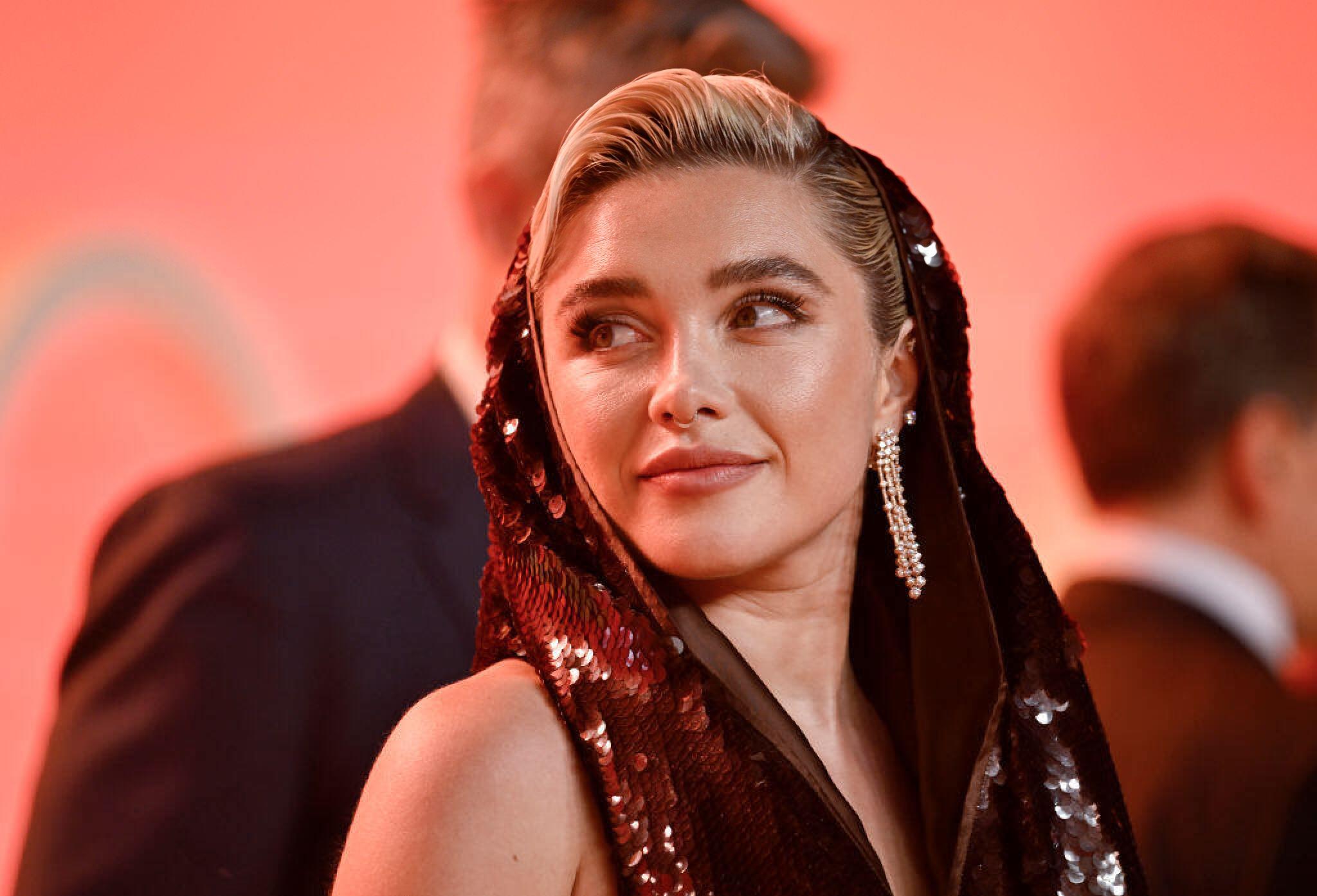 Florence Pugh Biography, Wiki, Age, Height, Boyfriend, Husband, Children, Movies, Wallpaper