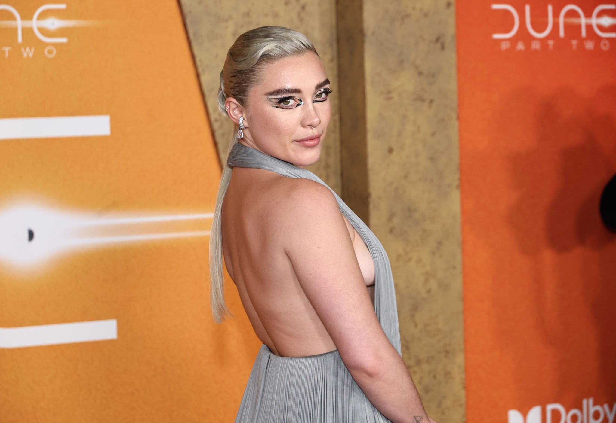 Florence Pugh Biography, Wiki, Age, Height, Boyfriend, Husband, Children, Movies, Wallpaper